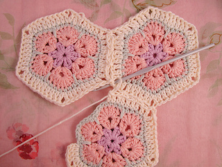 Ravelry: African Flower Hexagon Joining Crochet Tutorial ...