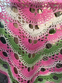 Ravelry: Virus shawl / Virustuch pattern by Julia Marquardt