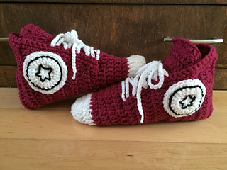 Converse slippers for adults