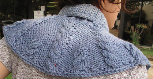 Ravelry: Claires Cabled Capelet pattern by Annie Modesitt